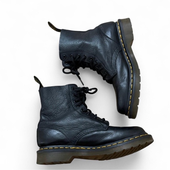 Dr. Martens Pascal Virginia Leather Lace Up black womens Boots - Picture 6 of 10